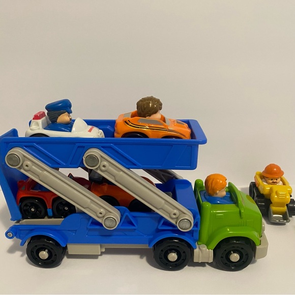 Fisher Price Little People Wheelies Ramp n Go Car Carrier Hauler with 6 Cars - Picture 7 of 10